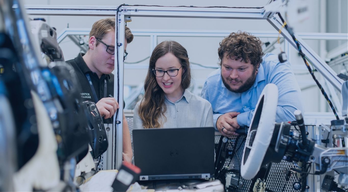 cómo la transformación digital impulsa la eficiencia en la industria automotriz